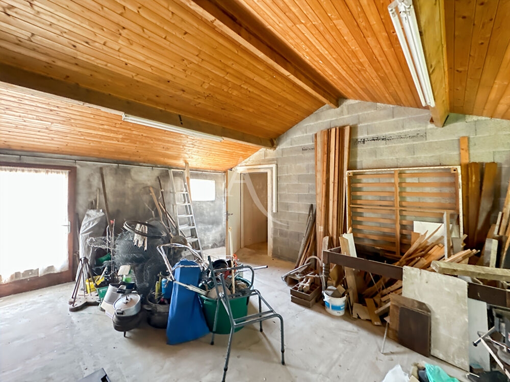 Maison 3 chambres + 261m² de dépendances