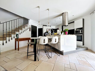  Maison à vendre 8 pièces 203 m²