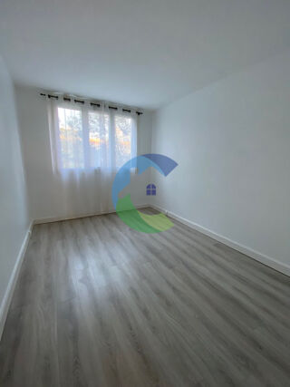  Appartement � louer 4 pi�ces 81 m�