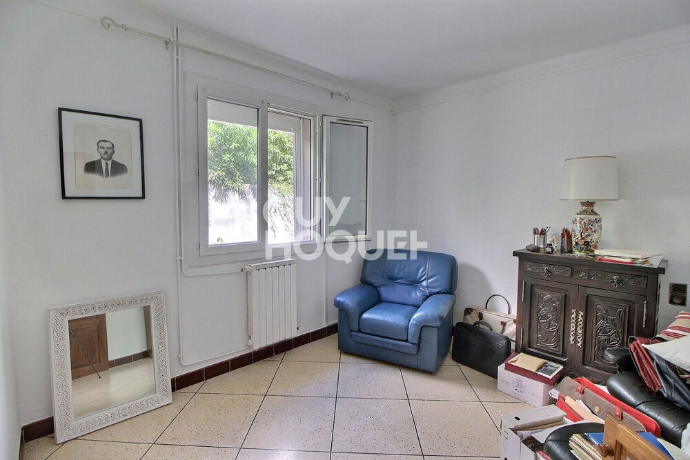 Villa lumineuse Plain- pied sur 523 m² de jardin