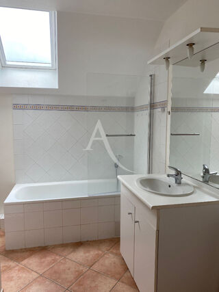  Maison à louer 4 pièces 76 m²