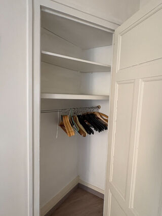  Appartement à louer 2 pièces 65 m²