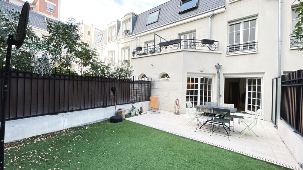 PUTEAUX hyper-centre, maison 3-4 chambres avec jardin, 2 parkings