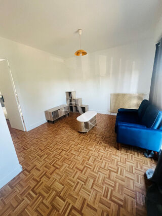  Appartement à louer 2 pièces 44 m²
