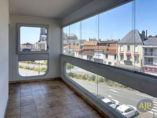  Appartement à louer 3 pièces 66 m²
