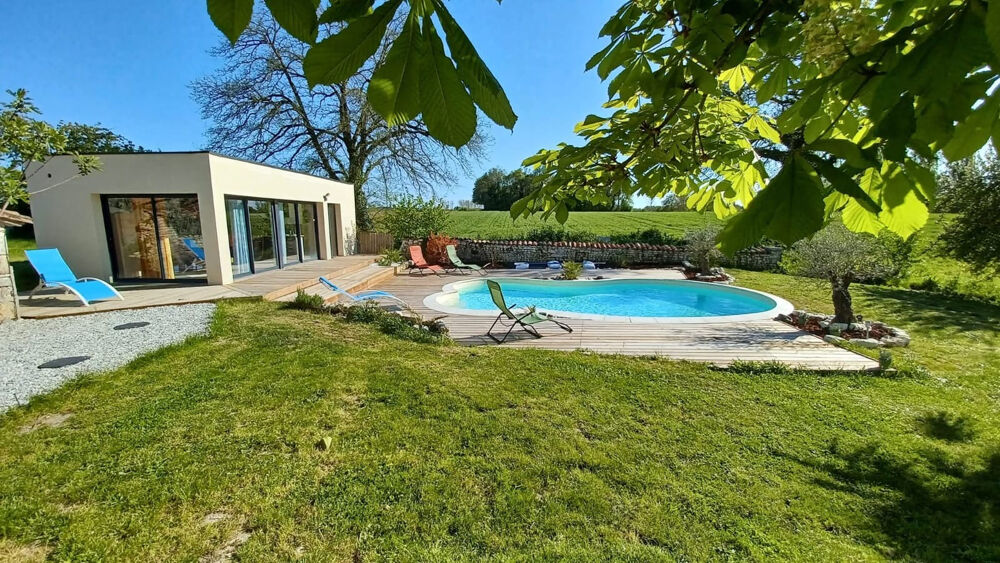 � vendre  Maison Cierzac (17520)