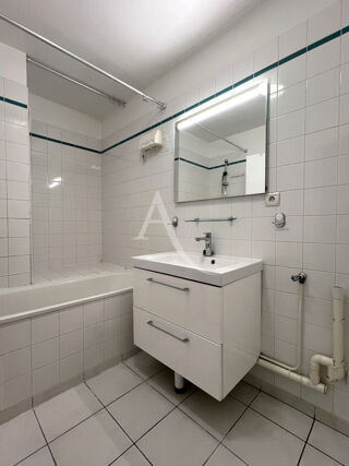  Appartement à louer 3 pièces 67 m²