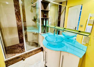  Appartement  vendre 7 pices 183 m