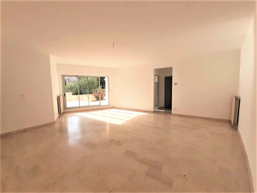 NIMES/CENTRE SAINT-BAUDILE - APPARTEMENT T3 DE 82M2 AVEC TERRASSE, GARAGE ET CAVE