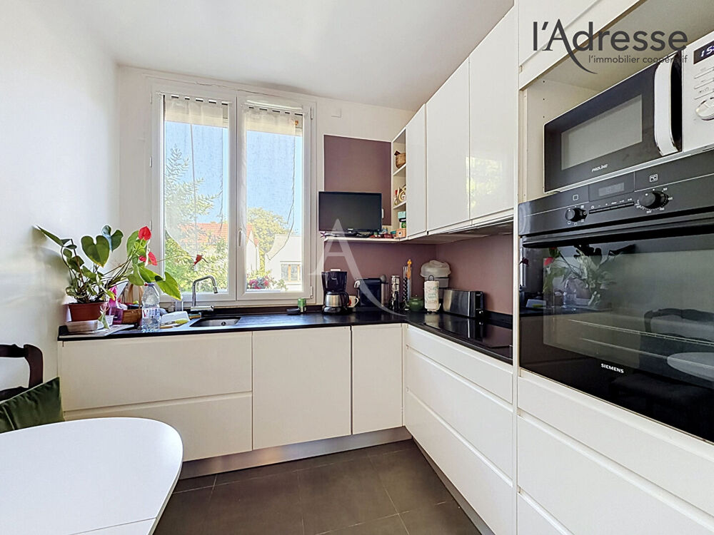 Vente Maison SURESNES MONT-VALÉRIEN  - Meulière de 161m² Carrez 6 pièces avec parcelle de 227m² Suresnes