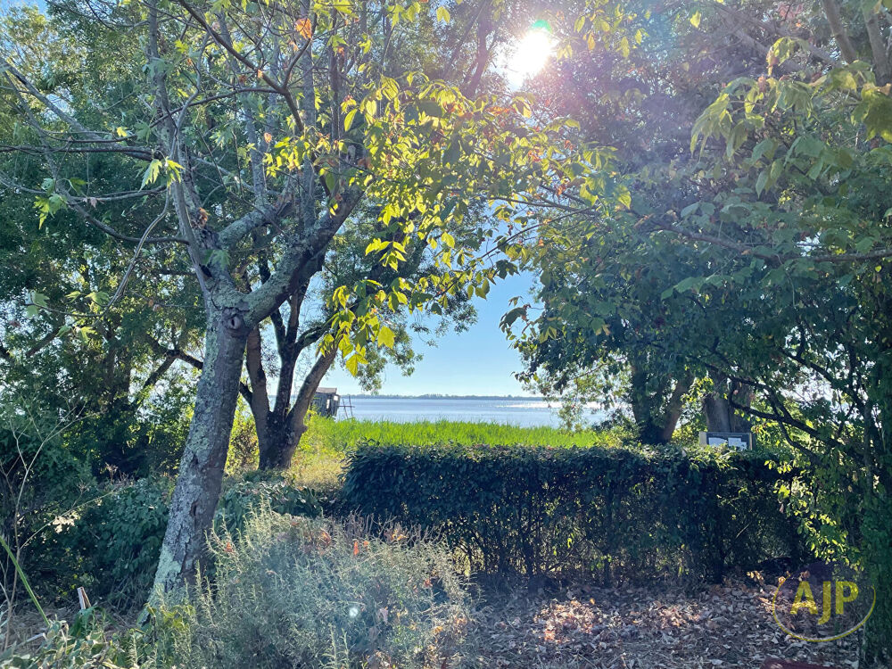 Vente Maison Havre de paix et de fraicheur offrant un panorama exceptionel sur l'estuaire Pauillac
