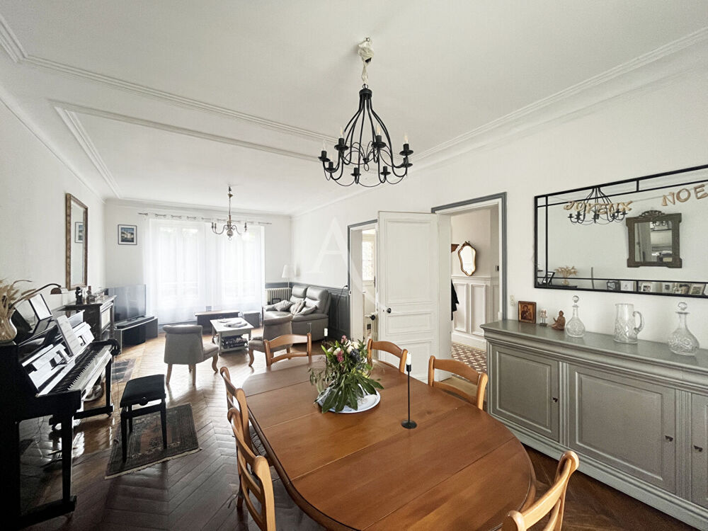 Maison bourgeoise avec 6 chambres !