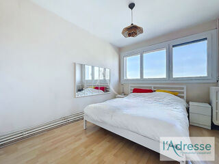  Appartement � vendre 4 pi�ces 80 m�