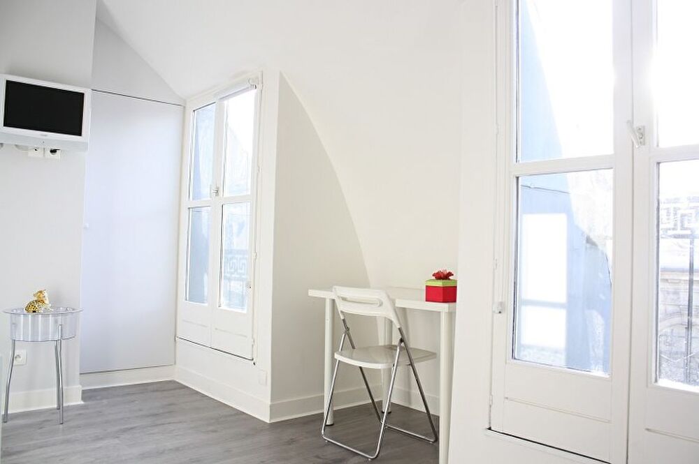 Location Appartement Appartement PARIS - 1 pièce(s) -  RUE MONGE - Paris 5