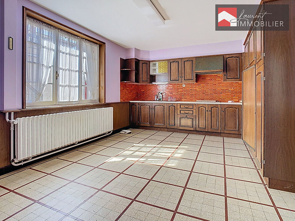 Maison d'environ 117 m² avec dépendances - 01570 MANZIAT