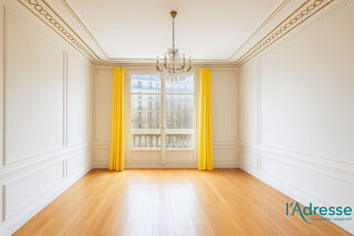  Appartement  vendre 7 pices 182 m