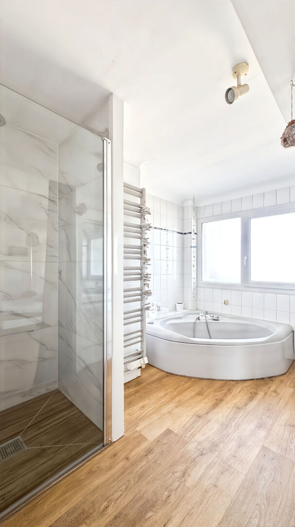 Vente Appartement Appartement  de 130 m2, 2 chambres, bureau, balcons, 2 caves Calais