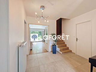  Maison  louer 7 pices 161 m