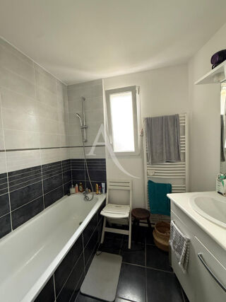  Appartement à louer 3 pièces 51 m²