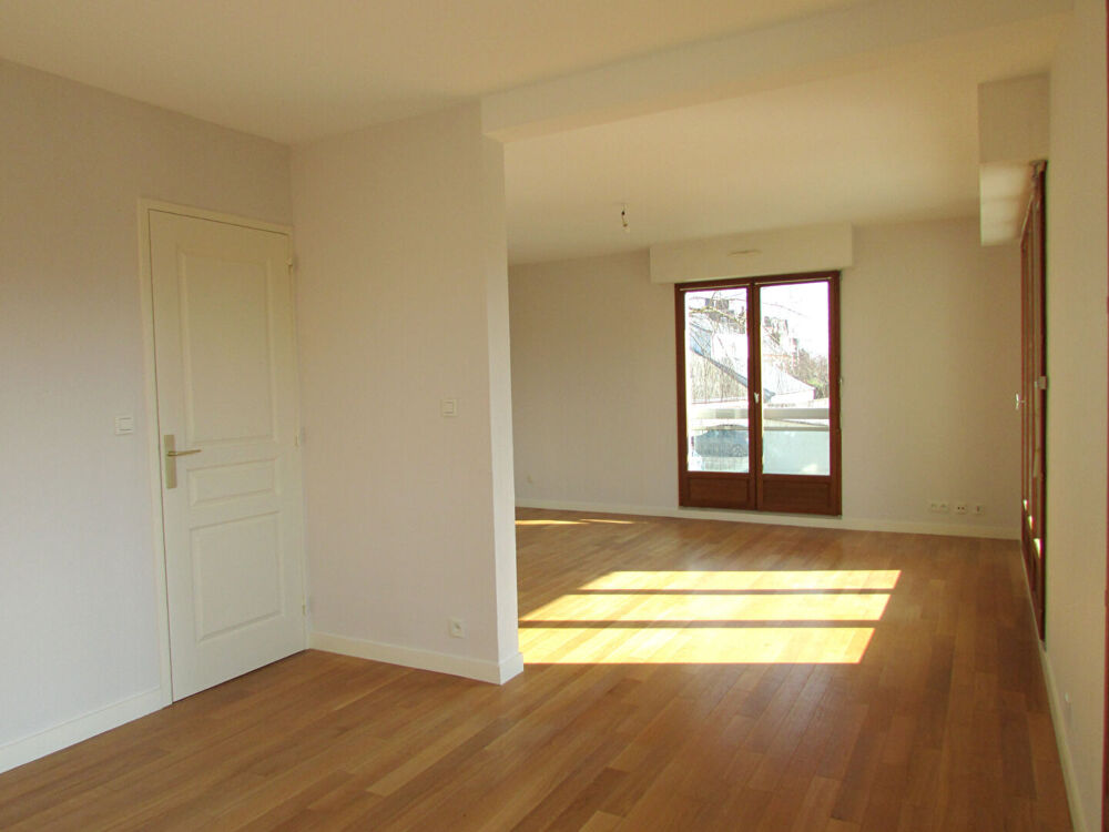 Location Appartement Appartement rénové Olivet 3 pièces avec balcon Olivet