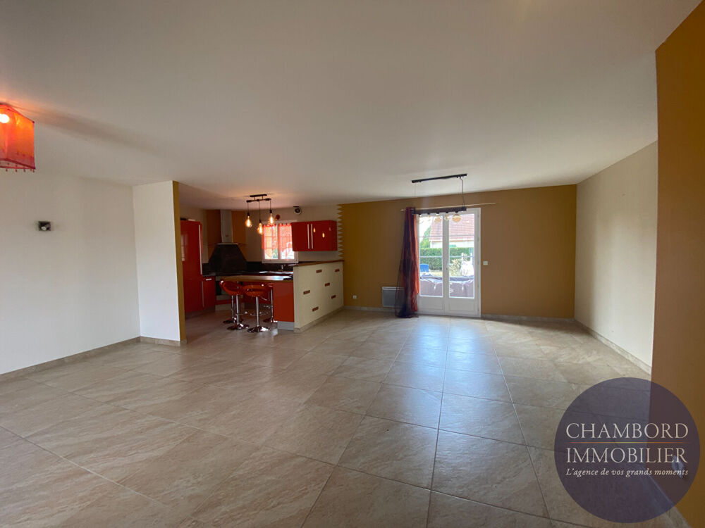 Maison Sassay de plain pied 95 m²