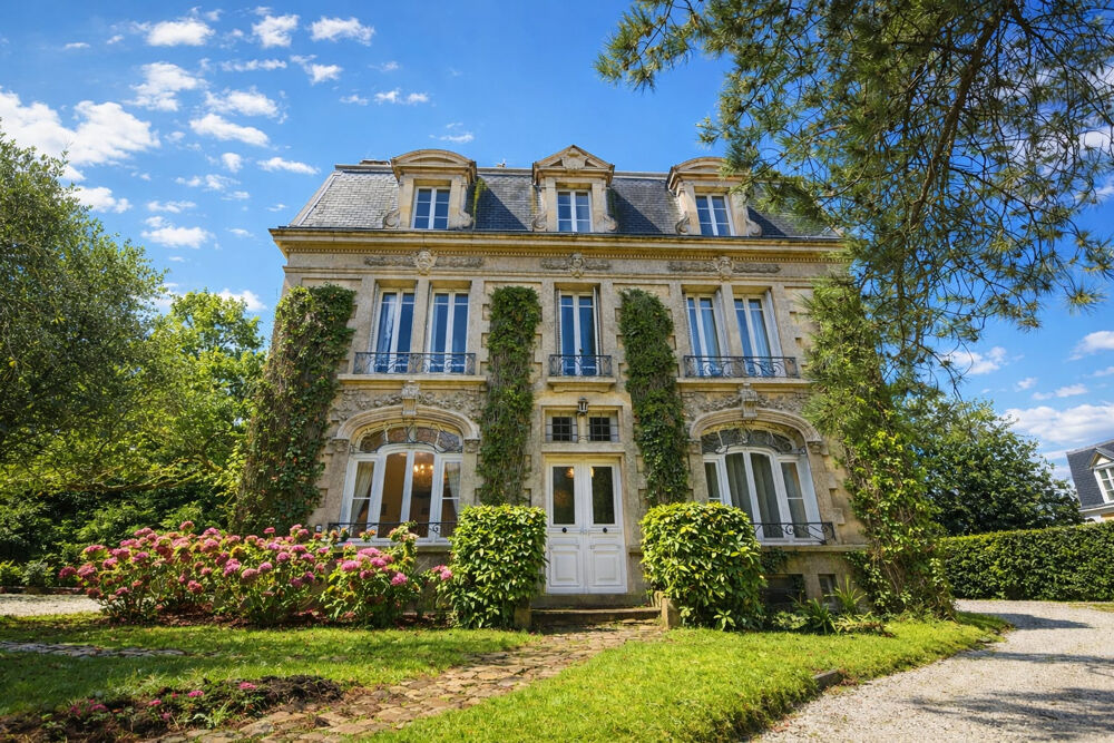 LA MANCHE Maison Coutances Centre Ville avec 6 Chambres