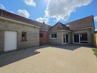 Vente Maison FAMILIALE 178,50 m² - 4 CHAMBRES - TERRAIN 626m² Vignacourt