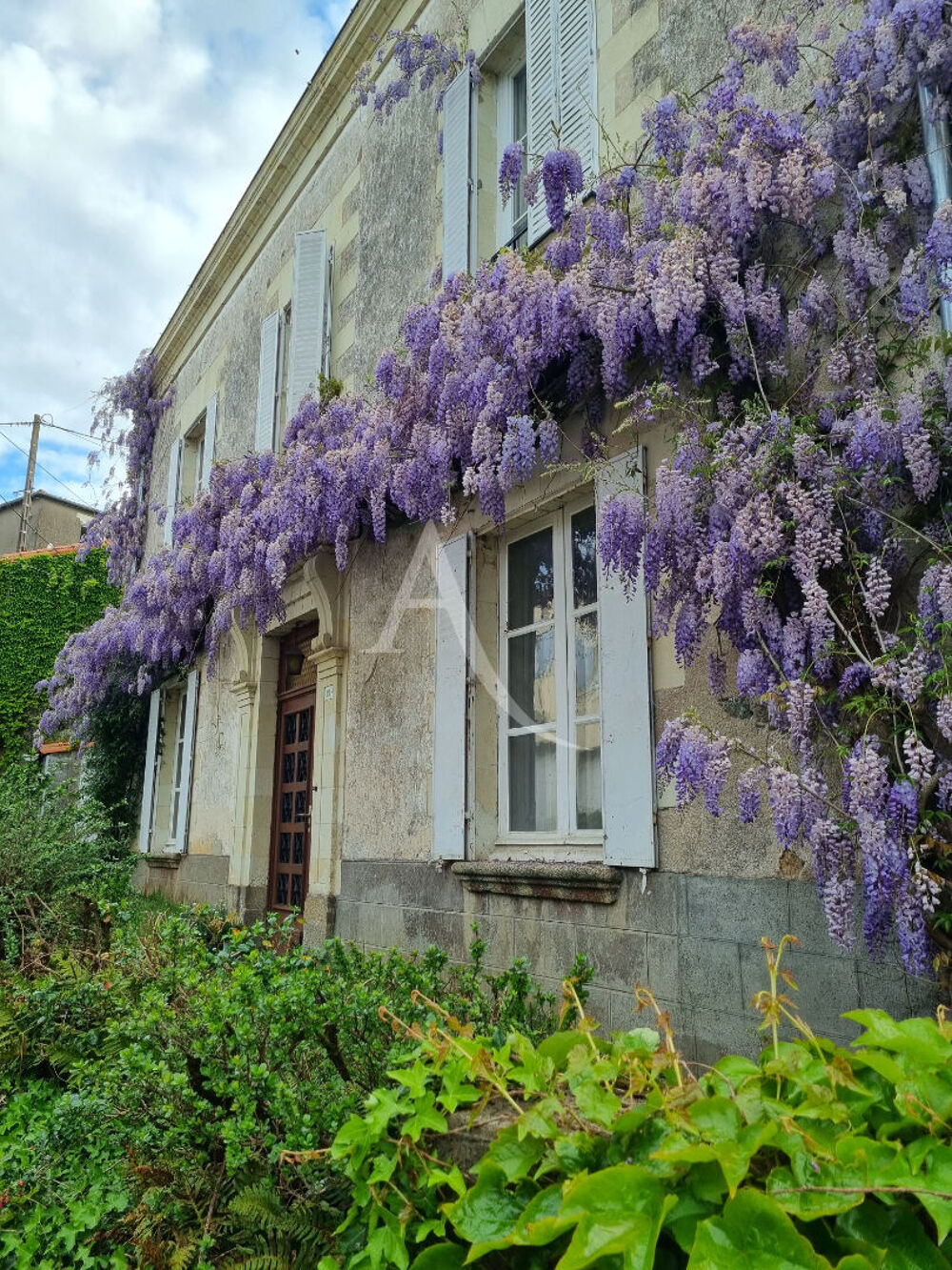 LE PALLET Maison bourgeoise à rénover de 218m² 7 chambres