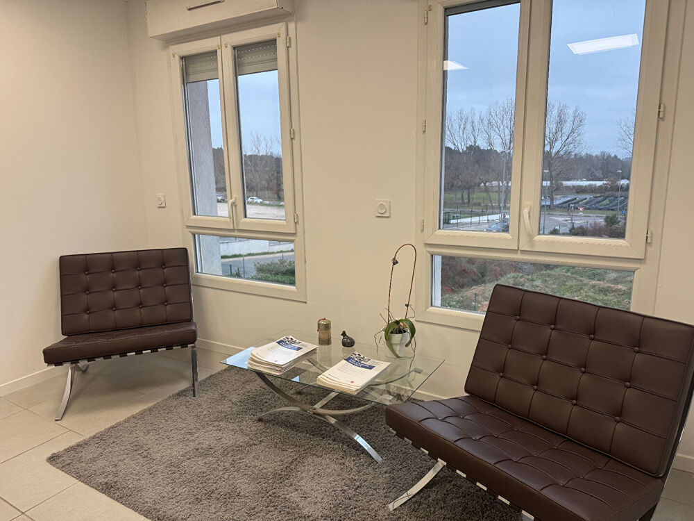Vente Appartement Appartement 108M² EGUILLES - PARKING 265 000 Eguilles
