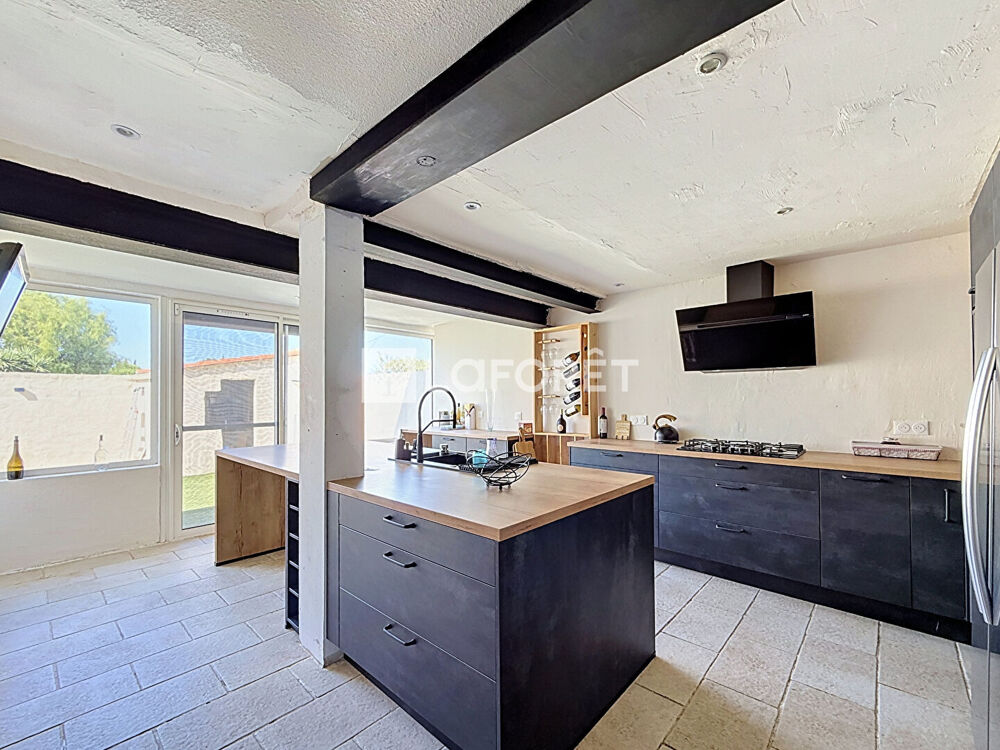 Vente Maison Villa Salses 6 pièces 139 m2 avec 4 chambres. Rivesaltes