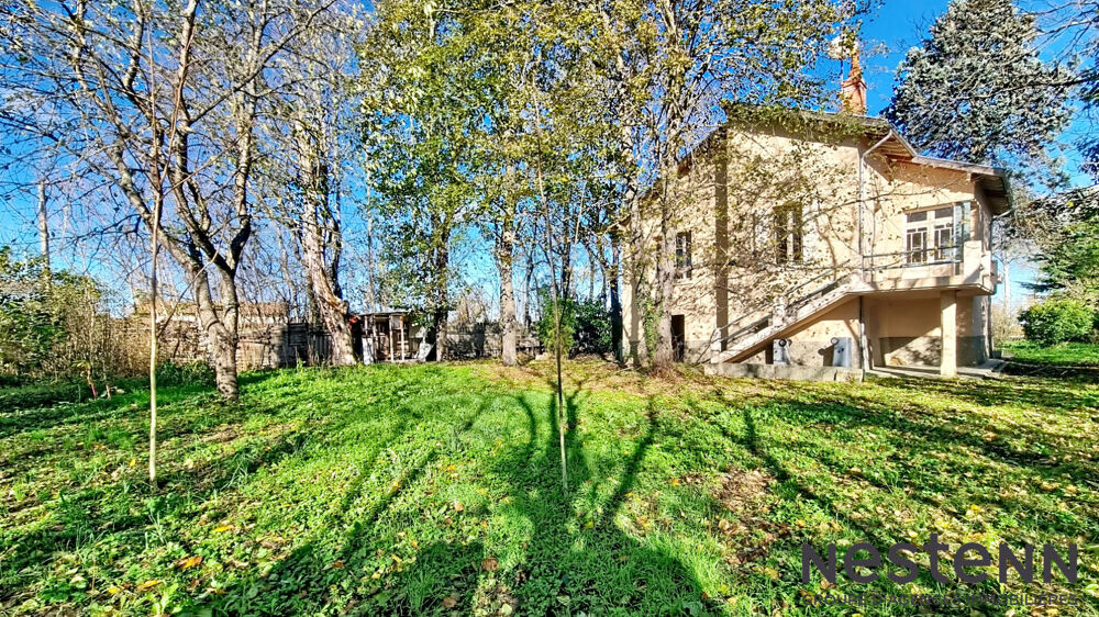 Vente Maison Rare dans Carbonne, maison de charme avec terrain arboré de 3422 m2. Carbonne
