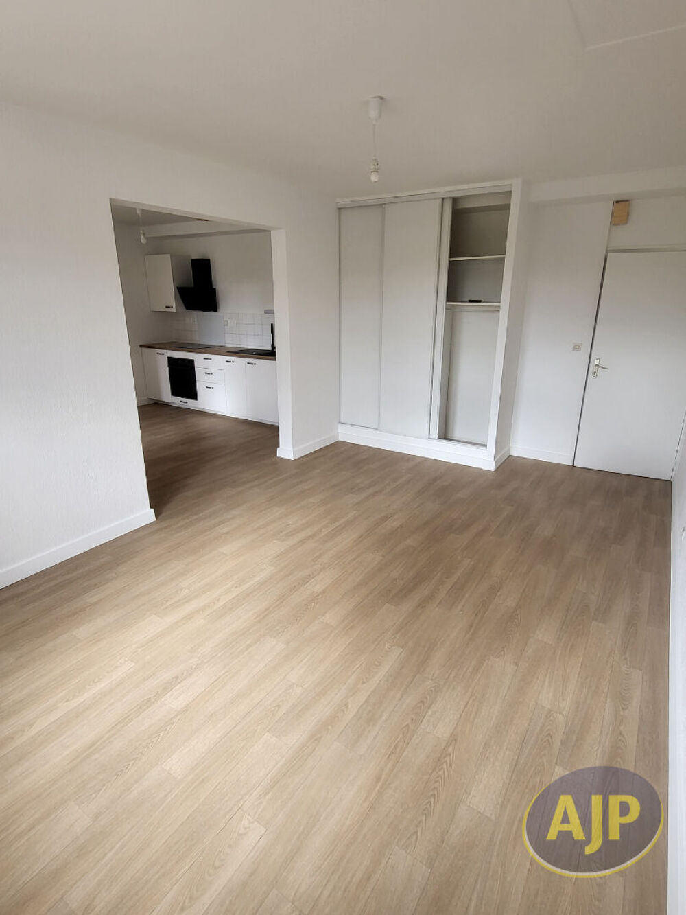 Location Appartement Appartement 3 pièces 56m2 à 5 km du centre de Ste Pazanne Sainte pazanne