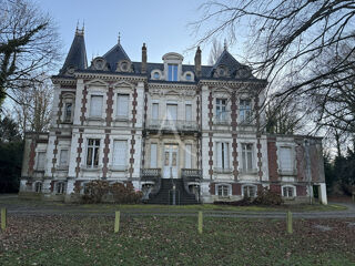  Villa � vendre 15 + pi�ces 550 m�