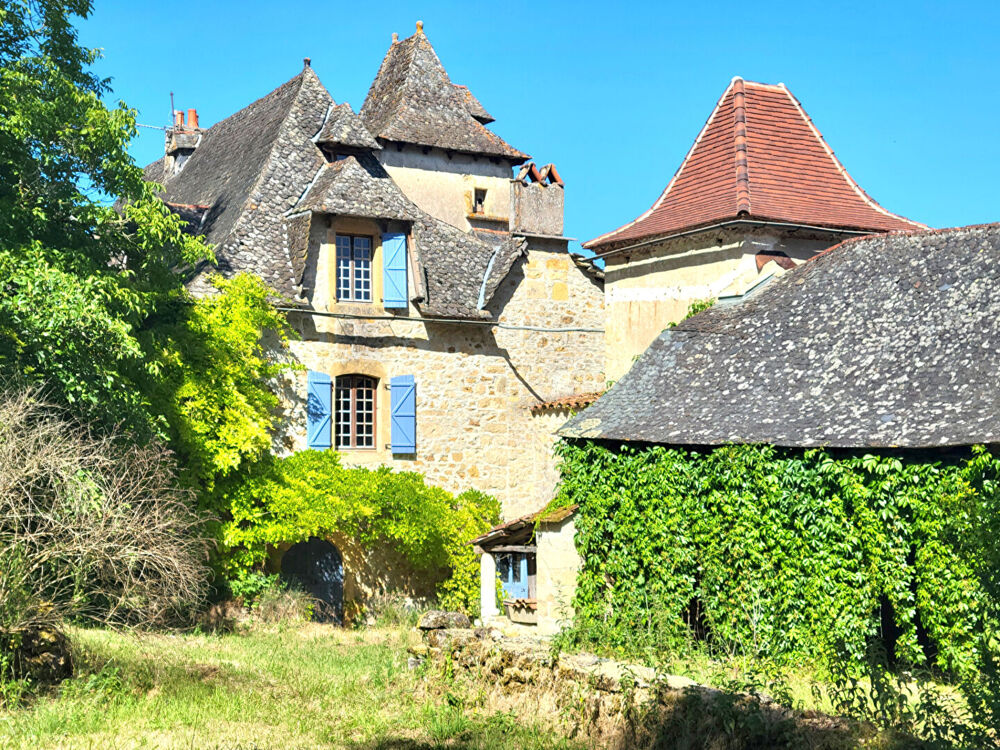 Maison de caractère de 200 m² avec dépendances et terrain de 6 800 m²