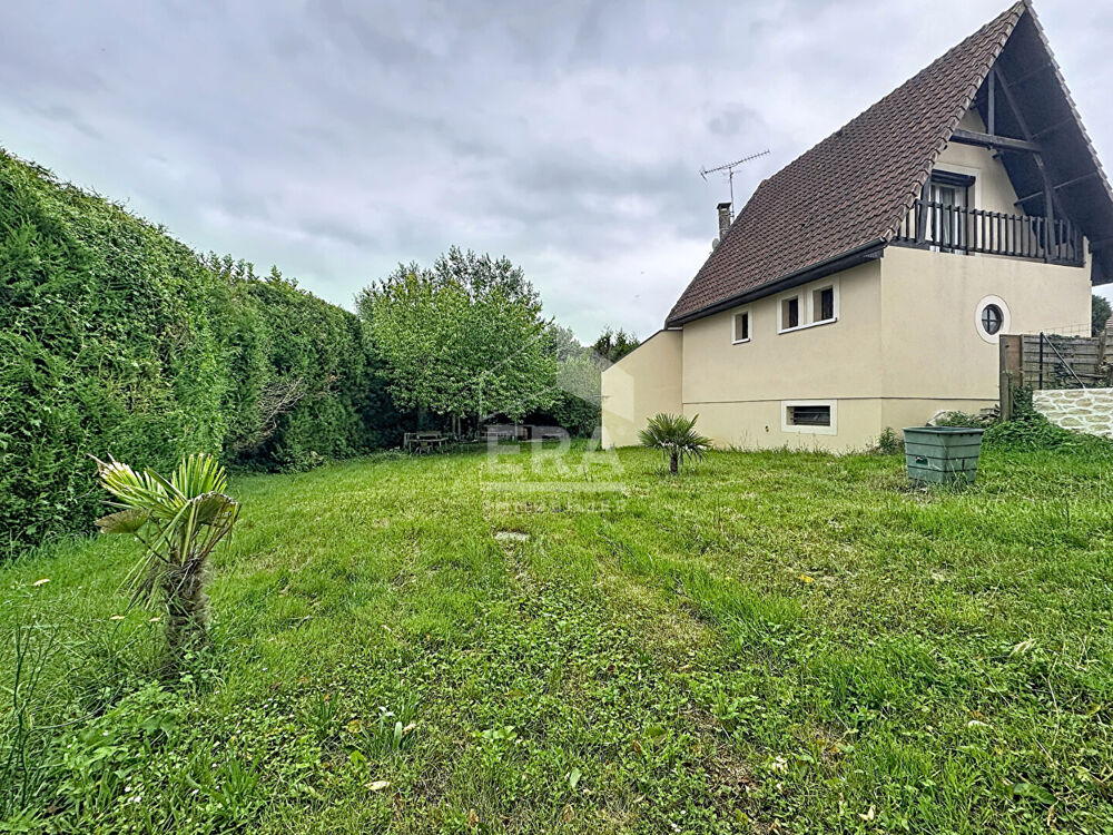 Brières-les-Scellés: Maison familiale de 120 m² avec sous-sol total, dépendance et terrain de 900 m²