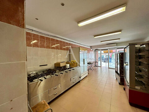 Local commercial 46m2 et cave de 25m2 en sous sol Elne emplacement id&eacute;al ! 59990 66200 Elne