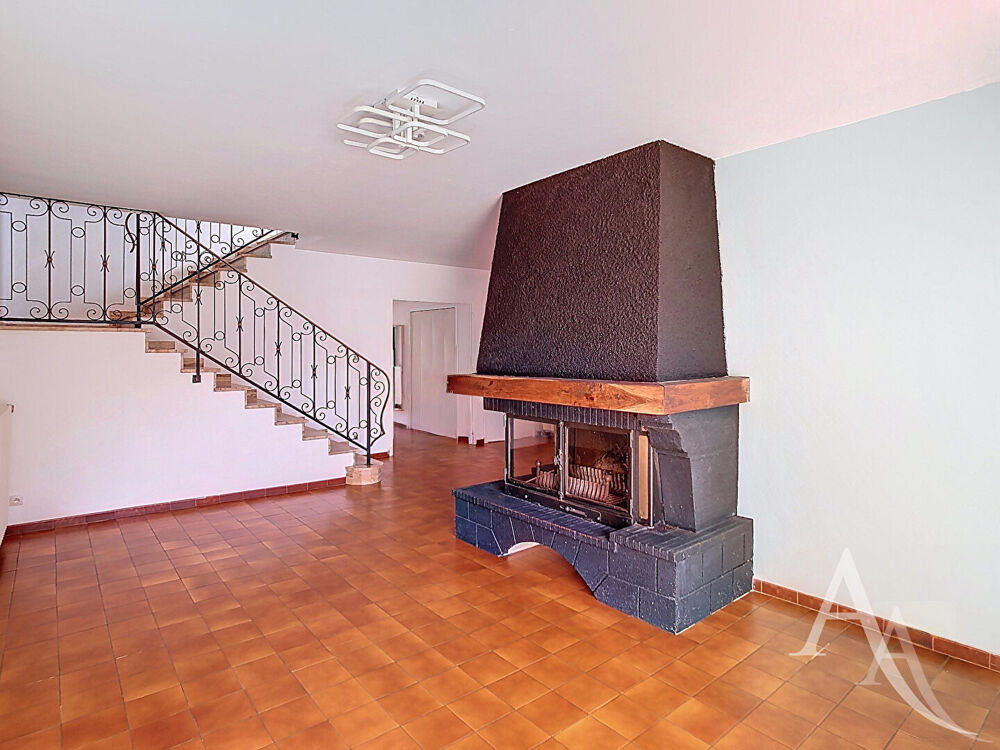 Vente Maison Maison de ville T5 Muret centre 113.81m2 avec Garage et jardin , combles aménageables( env 19m²) Muret