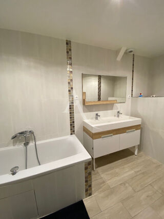  Maison � louer 6 pi�ces 167 m� Saint denis de l'hotel