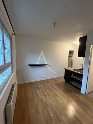  Appartement à louer 1 pièce 17 m²