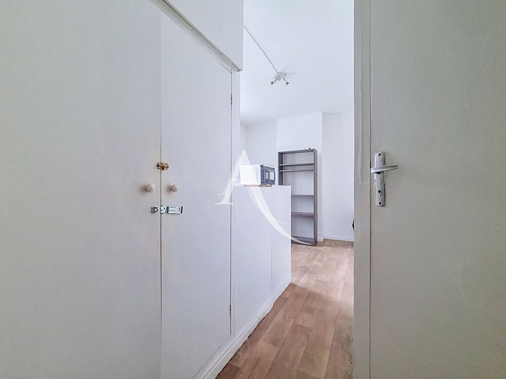 Vente Appartement Studio à rafraîchir - Proche République Paris 10
