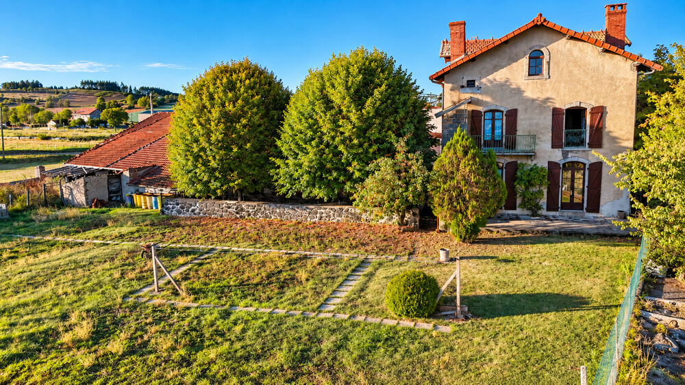 Vente Maison DARSAC ? MAISON D'ENVIRON 150 M², GRAND TERRAIN CONSTRUCTIBLE ET ATELIER DE 257 M² Vernassal
