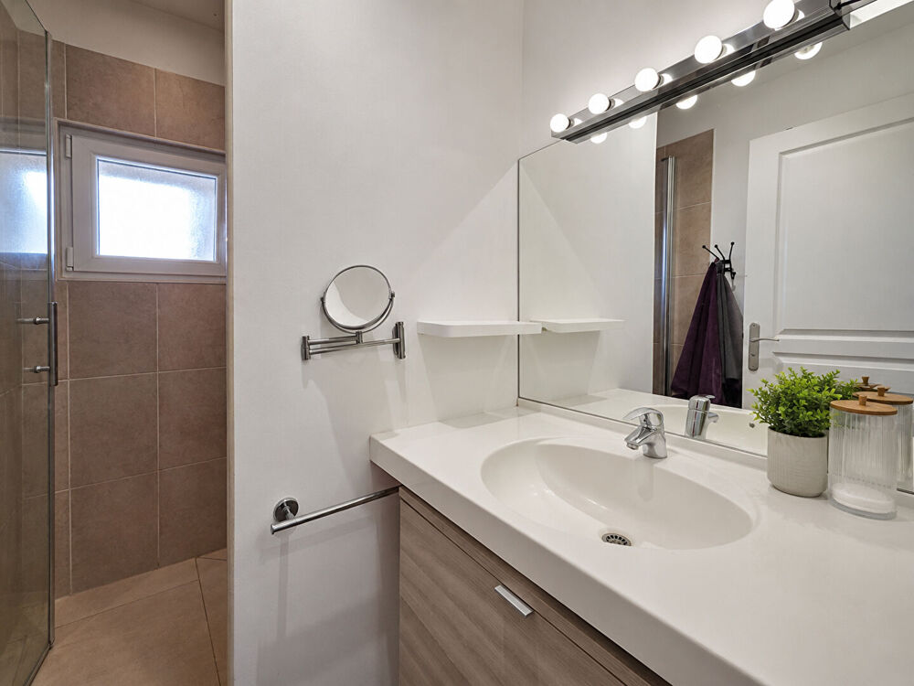 Vente Appartement En exclusivité  T2 bis de 51 m² avec extérieur privatif d'environ 200 m² Tartaras