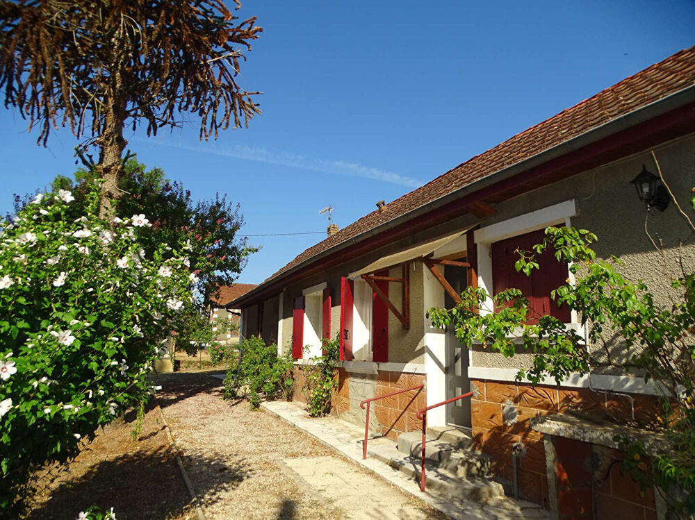 Maison Saint Martial D Artenset 4 pièce(s) 131 m2