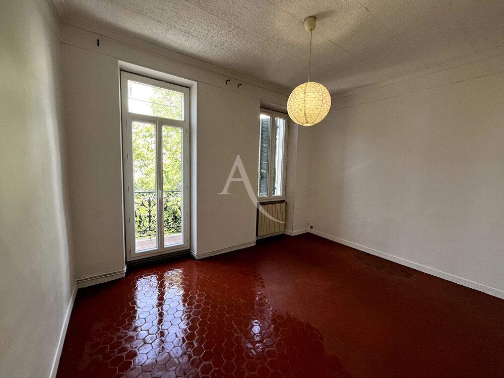 Location Appartement MONTOLIVET 13012 - T2 DE 45,21 M2 AVEC DEUX BALCONS AU CALME Marseille 12