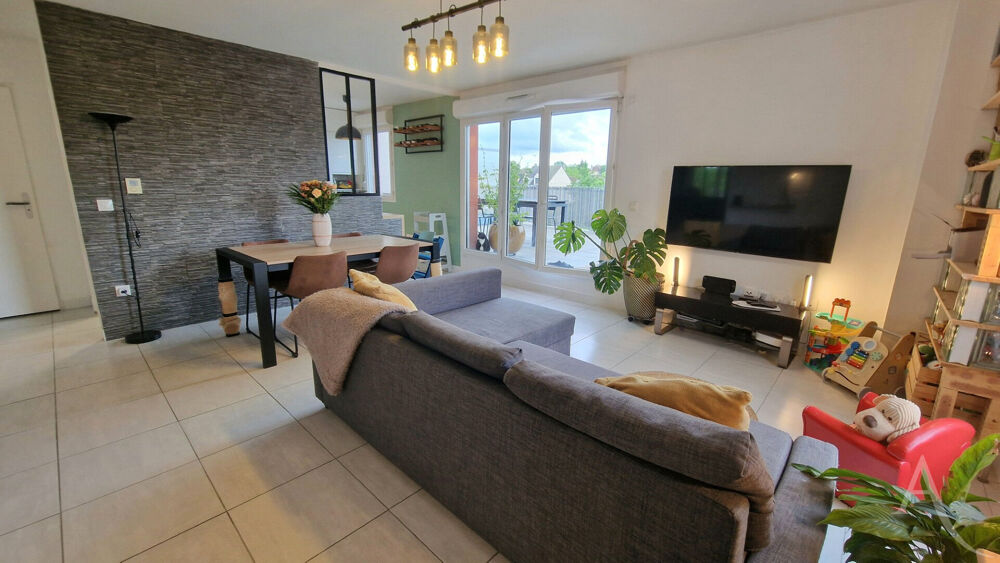 Bel appartement F3 avec une terrasse de 60m² Dernier étage