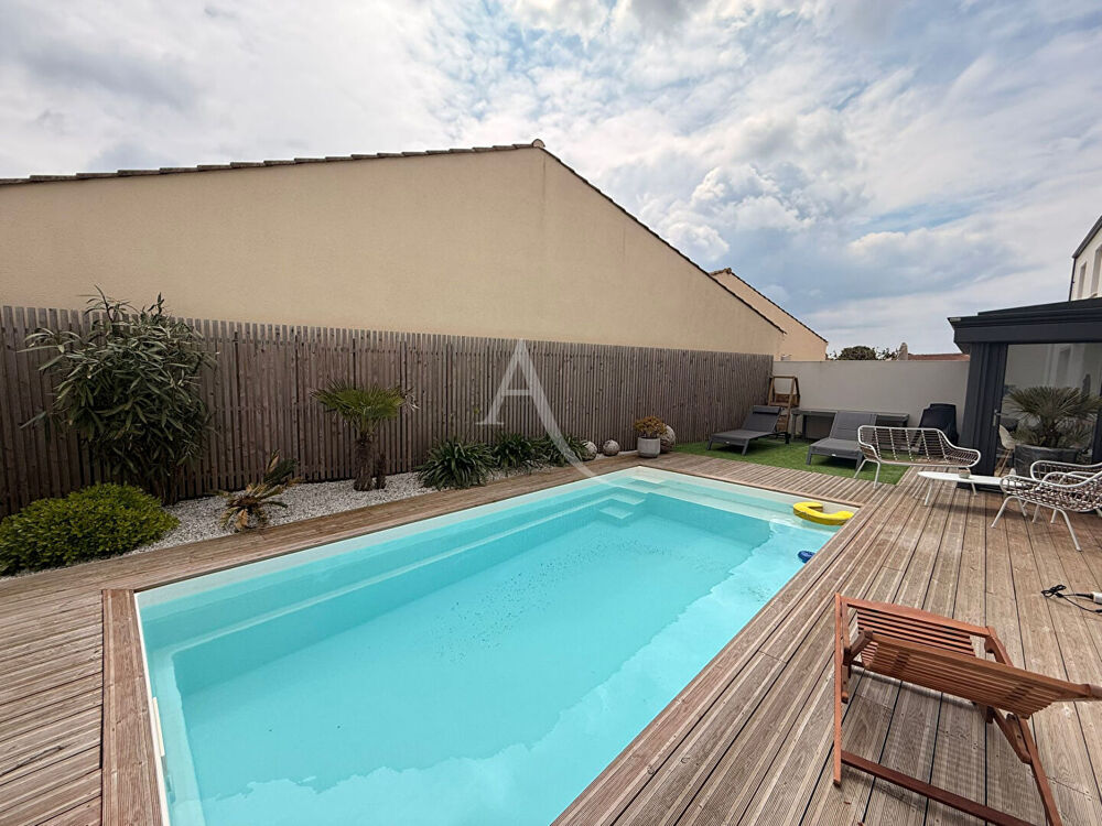 Maison récente avec suite parentale, 4 Chambres, piscine et confort moderne aux Sables-d'Olonne
