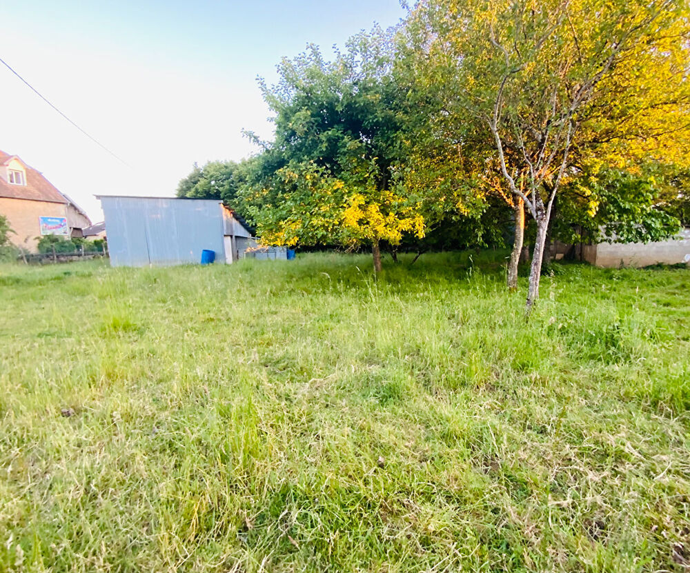 Vente Terrain Terrain constructible centre de village Montrond le chateau