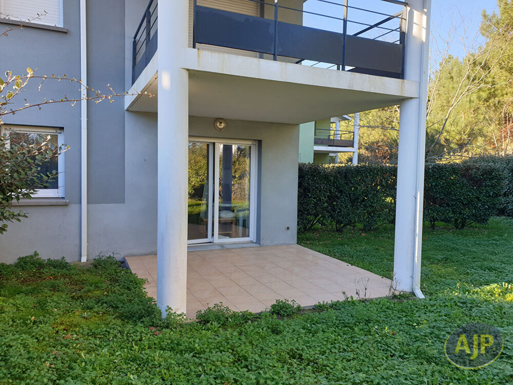 Location Appartement Appartement meublé  T2 avec jardin privatif Le verdon sur mer