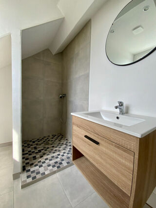  Appartement à louer 3 pièces 28 m²