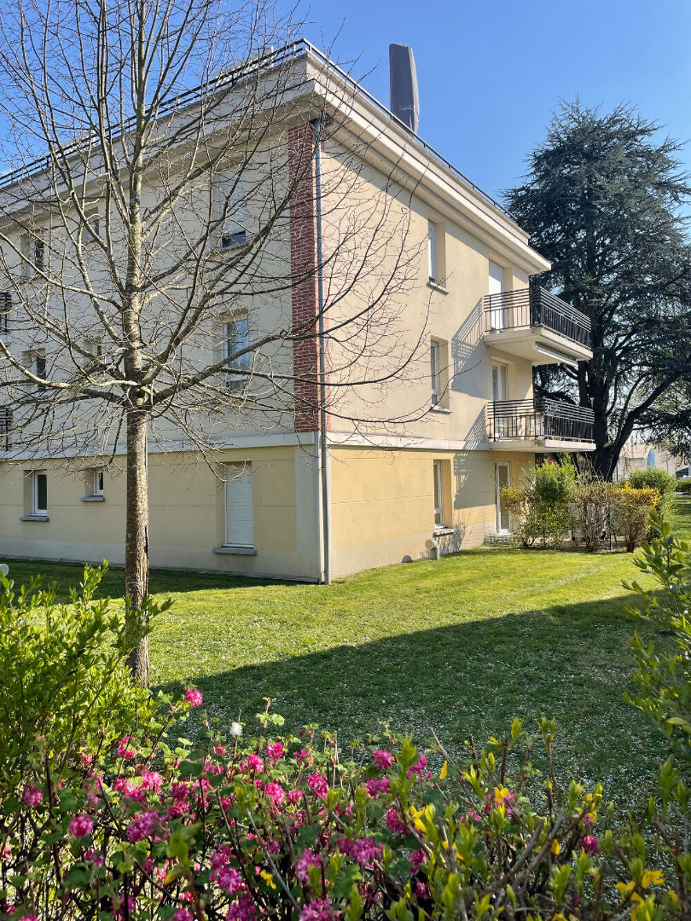 Appartement 3 pièces 85 m² · à Saint Jean de la Ruelle · 85 m² · 234 000 €